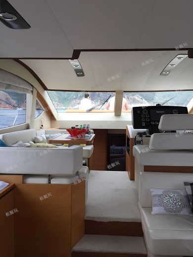 海上KTV 53尺愛笑號(hào)豪華游艇 海上KTV 53尺愛笑號(hào)豪華游艇